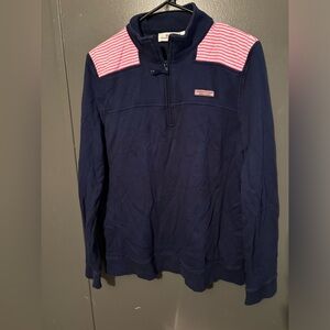 Vineyard vines quarter zip pull over traditional patch design